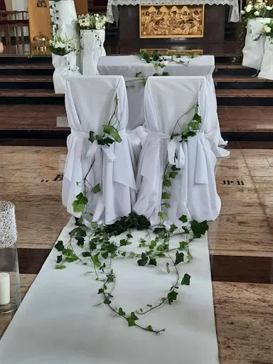 KWIACIARNIA BUKIECIARNIA WIĄZANKI BUKIETY ŚLUBNE WIEŃCE